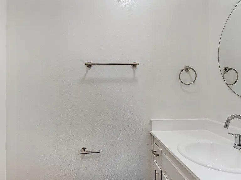 THE COLONY AT DRONFIELD (Mountain View Manor) — Photo 14