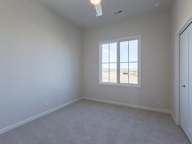 21911 Parkview Dr — Photo 46