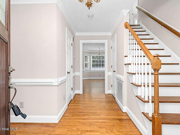 4th image of 4009 Brassfield Drive
