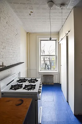 Rented by The Agency | media 6