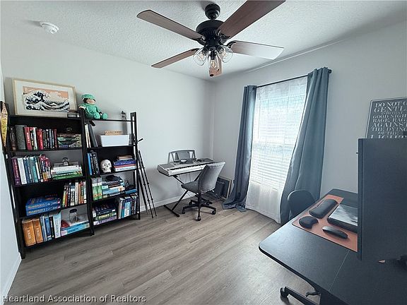 4th image of 1388 Stone Ridge Cir
