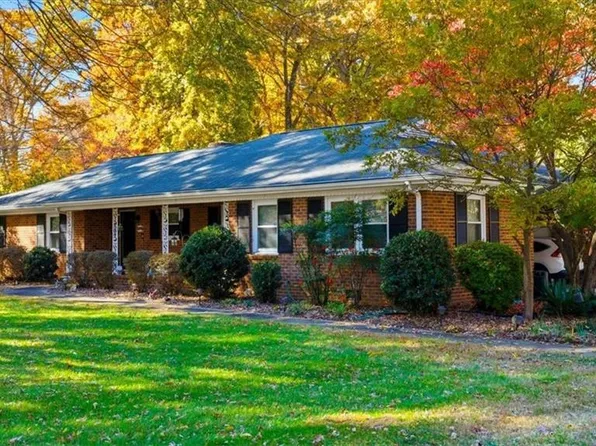 1613 Westridge Rd, Greensboro, NC 27410