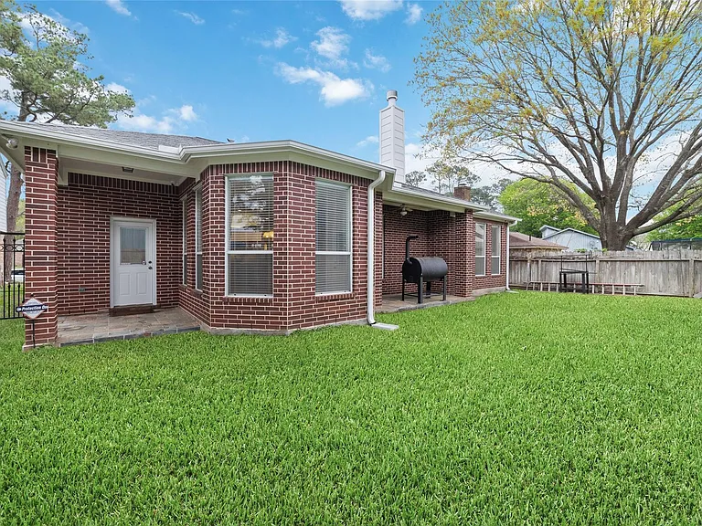 13311 Duke Of York Ln — Photo 25