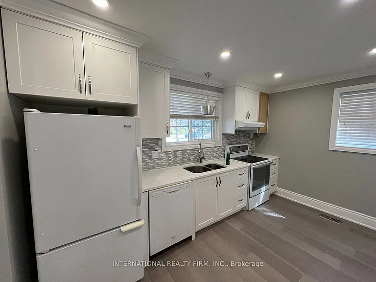 73 Murray Dr #101 — Photo 5