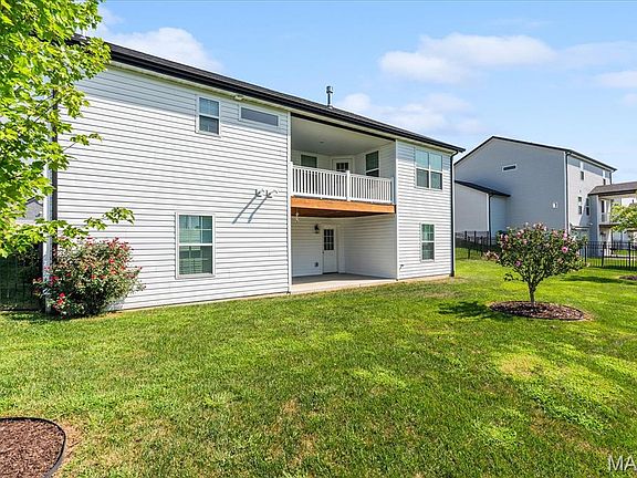 4th image of 625 Monarch Dr