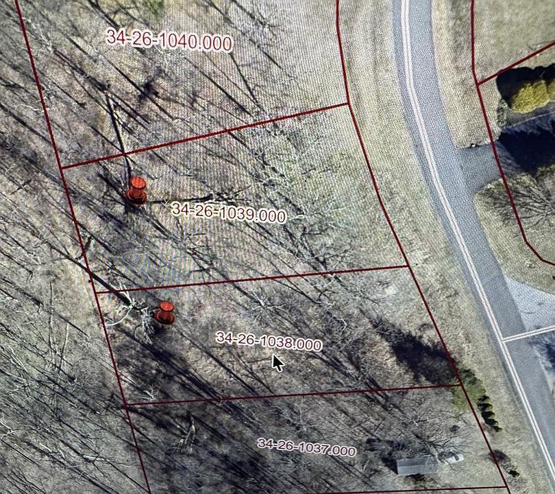2nd image of 1038 Indian Dr