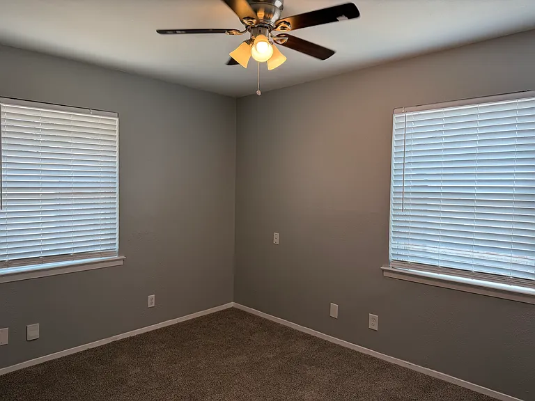 2511 Normont Cir — Photo 6