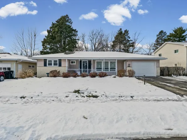 315 Oakdale Ave, Normal, IL 61761