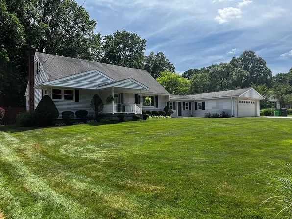 2562 Merria Rd, Stow, OH 44224