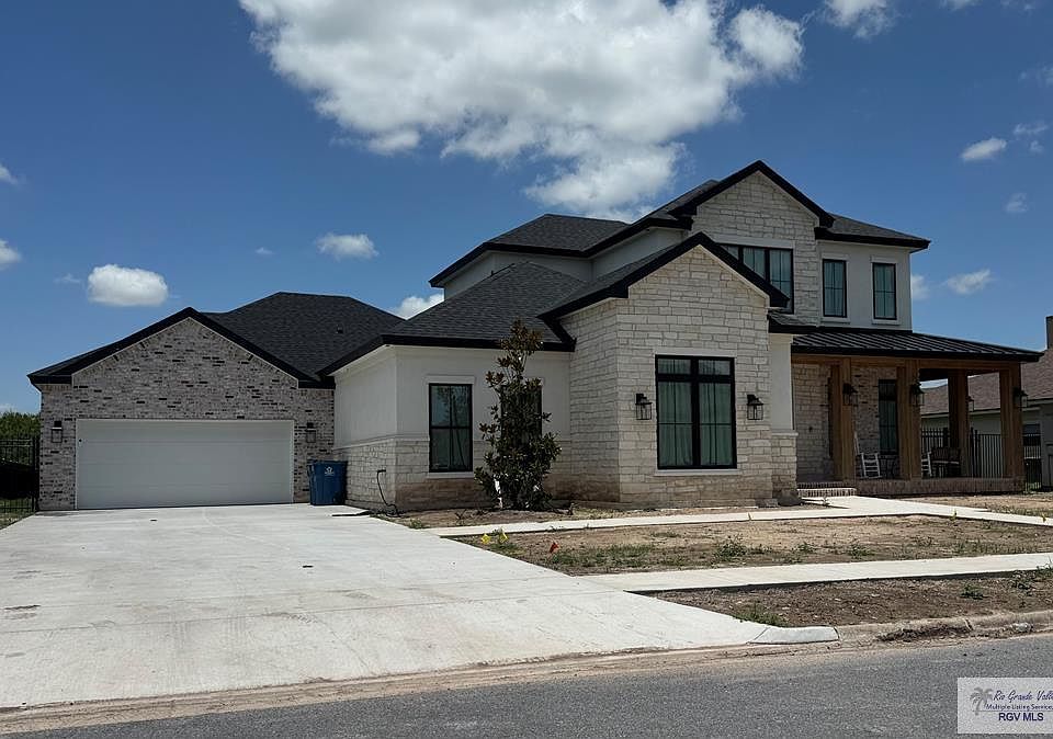 1st image of 117 Canteros Dr