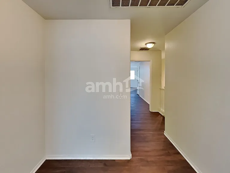 10123 E Isleta Ave — Photo 8