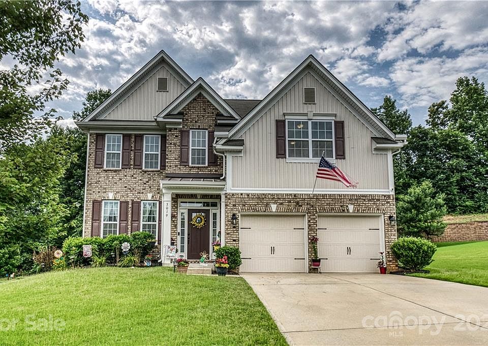1st image of 3019 Collin House Dr