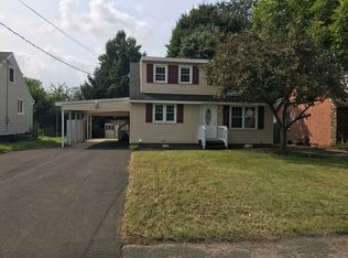 10 Lester St, Albany, NY 12205