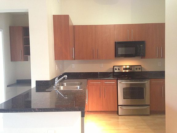 3rd image of 1060 S 3rd St #3X