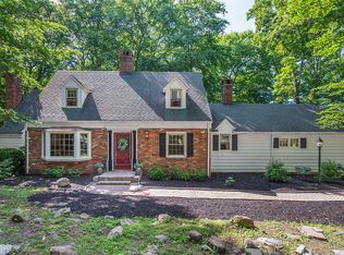 26 Brush Hill Rd, Kinnelon, NJ 07405
