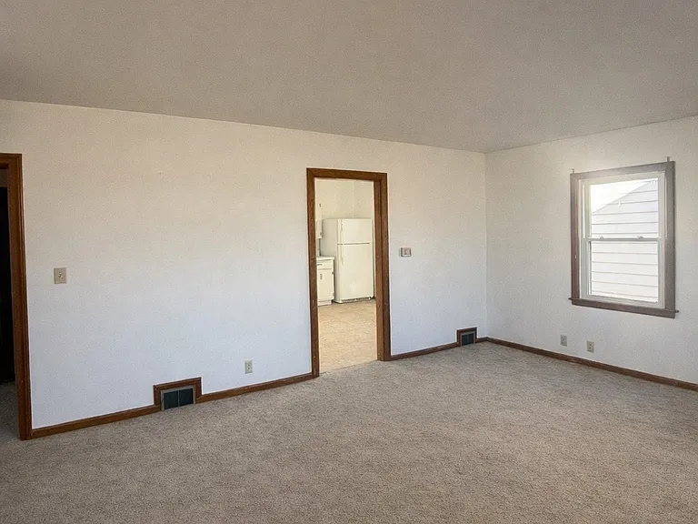 924 29th Ave — Photo 2
