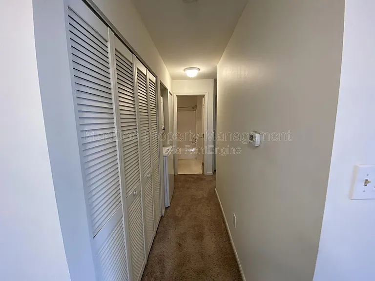 76 Red Maple Ct #100 — Photo 8