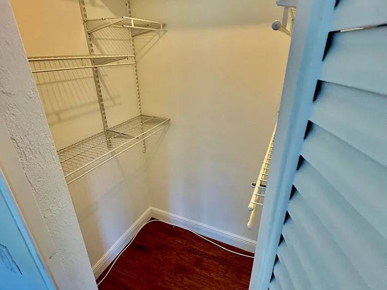760 SE 2nd Ave #H105 — Photo 3