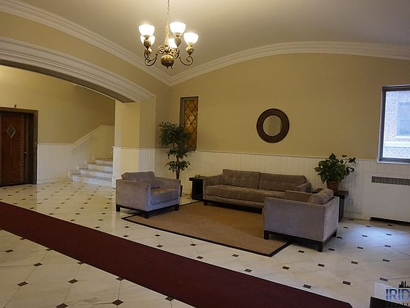 2nd image of 192 Prospect St #105