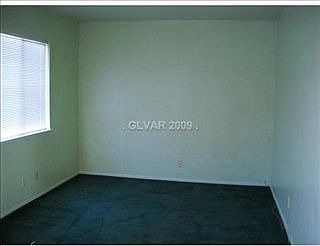 4th image of 6652 Fredonia Dr