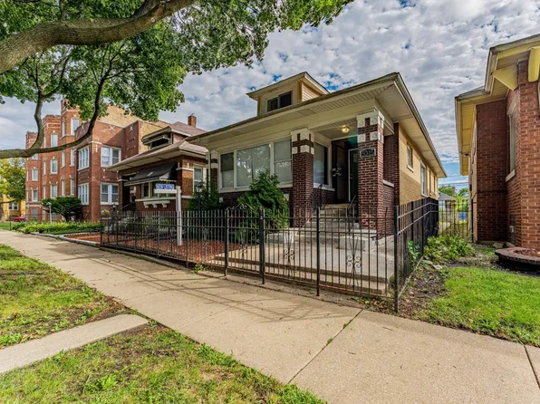 8015 S Justine St, Chicago, IL 60620