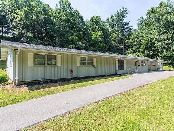 5th image of 1844 Tucker Ln