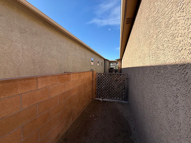 10649 Microlith Rd SW — Photo 29
