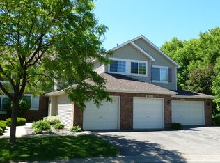 2218 White Water Way, Eagan, MN 55122
