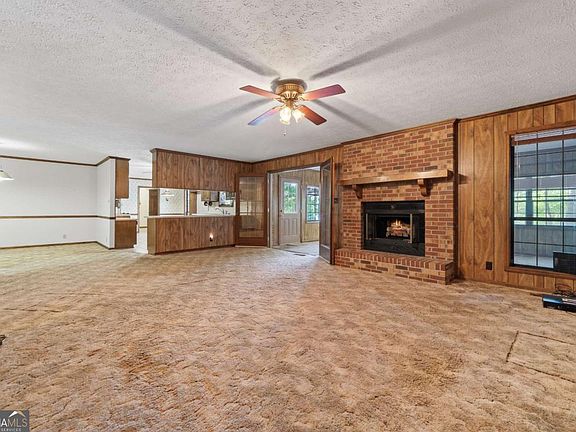 4th image of 188 S Steel Bridge Rd SE