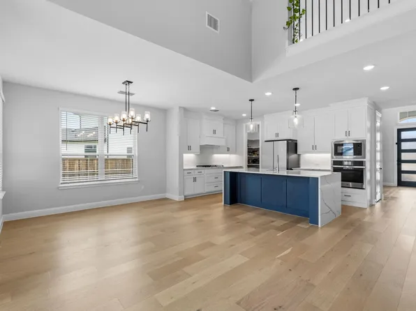 10588 Born Free Rd, Frisco, TX 75035