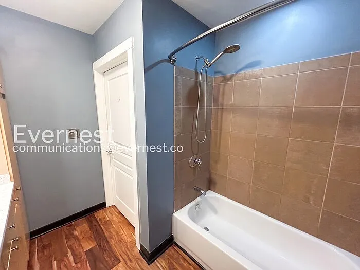 807 18th Ave #107 — Photo 6