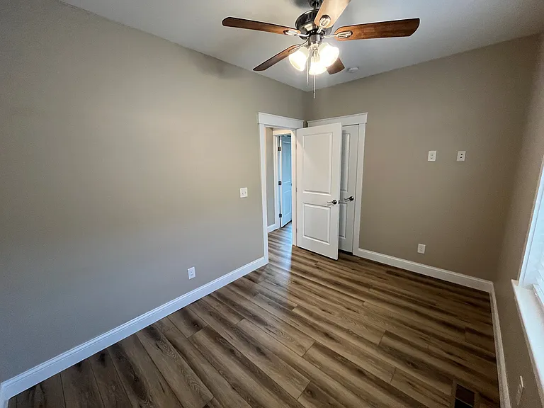 808 Main St #1 — Photo 5