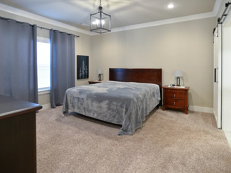 8115 Donnington Ct — Photo 27