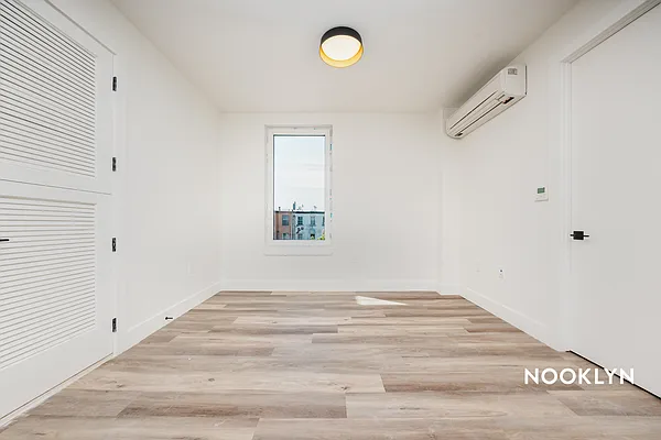Rented by Nooklyn NYC LLC | media 9