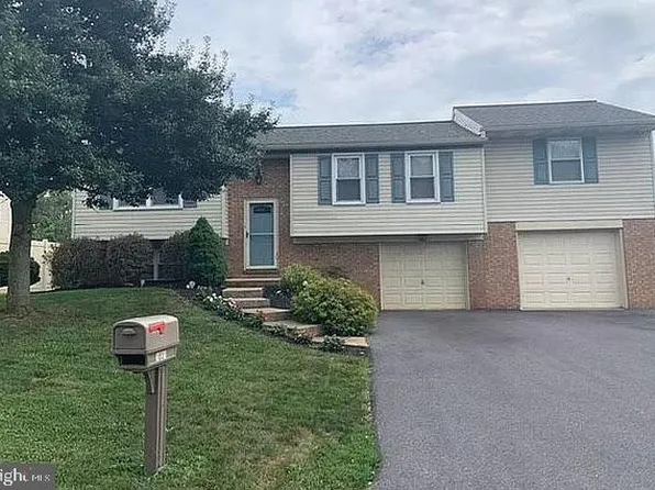 1031 Stellar Dr, Mount Joy, PA 17552