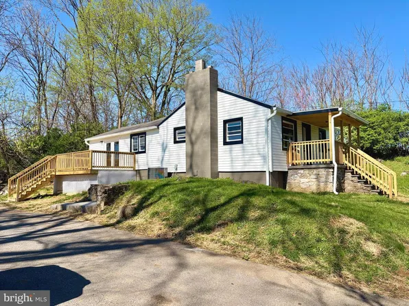 2504 Little Georgetown Rd, Hedgesville, WV 25427