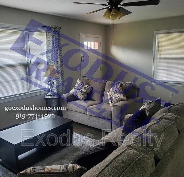 3015 Wicker St — Photo 9