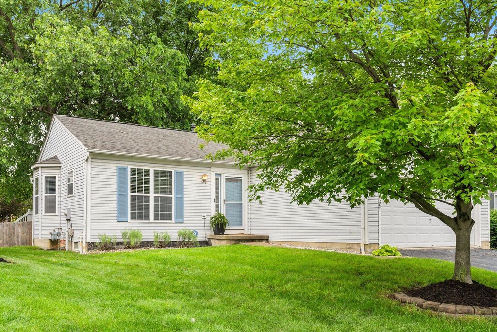 Real estate listing image