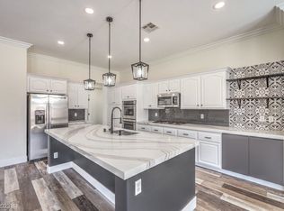 10848 Meadow Garden Ct, Las Vegas, NV 89135