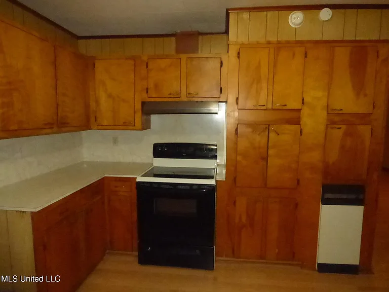 2018 Stewart Ln — Photo 4