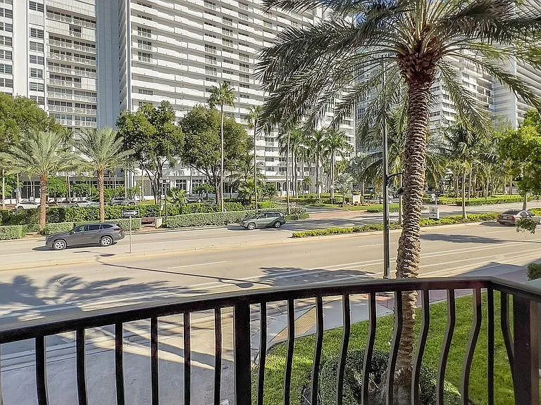 4241 Ocean Blvd #101 — Photo 46