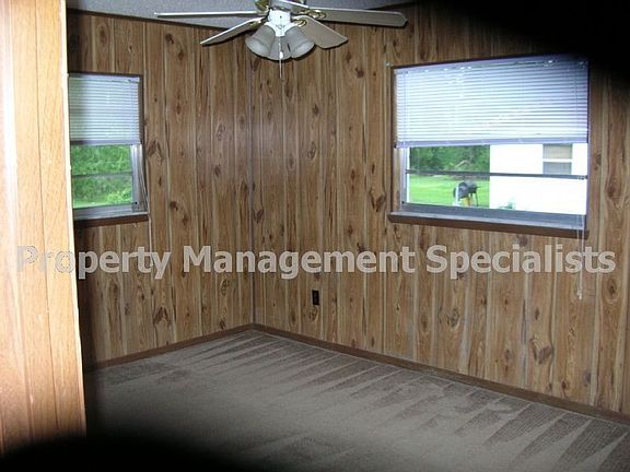 4th image of 1814 Park Manor Dr
