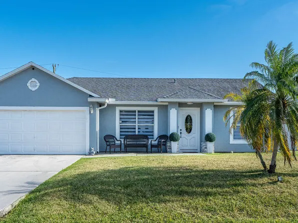 2372 SW Naomi Ave, Port Saint Lucie, FL 34953