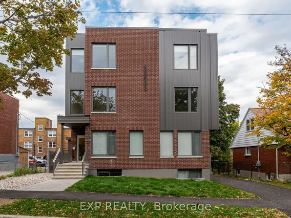 1267 Summerville Ave #4, Ottawa, ON K1Z 8G6