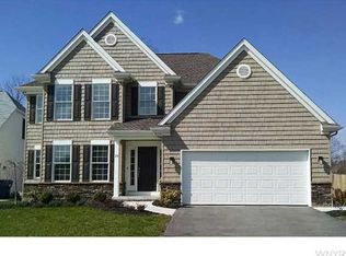 19 Daigler Ct, East Amherst, NY 14051