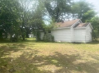 805 E 3rd St, Kennett, MO 63857