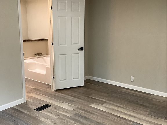 4th image of 711 Northridge Dr