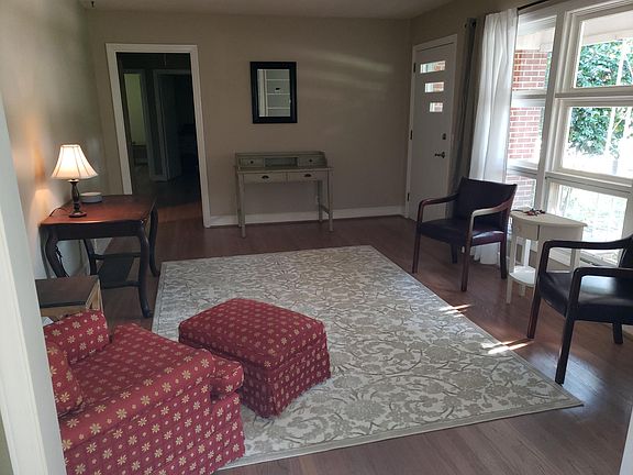2nd image of 1534 Dahlia Rd