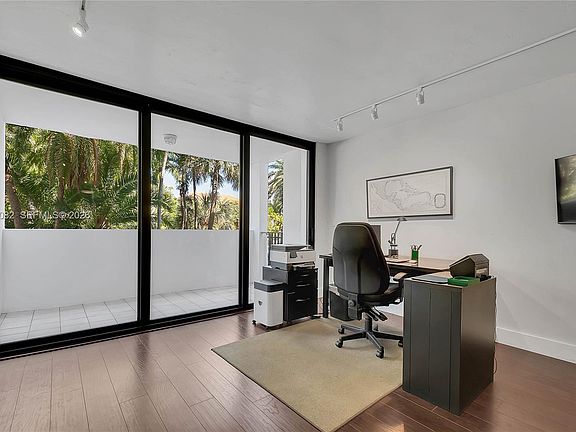 4th image of 100 Ocean Lane Dr APT 202