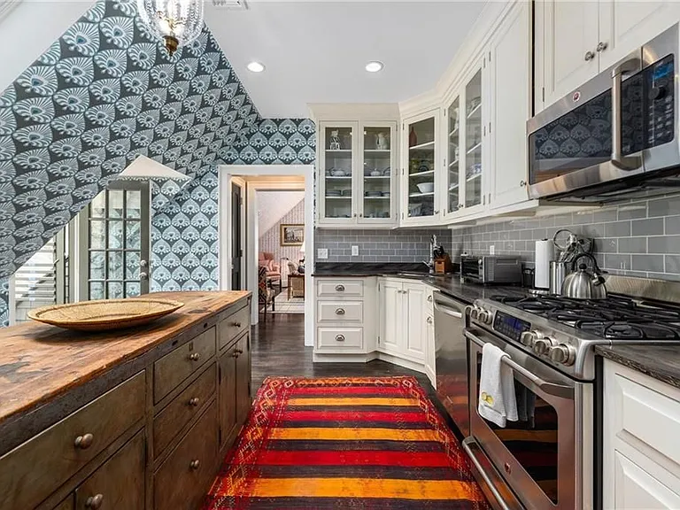 33 Beacon Hill Rd — Photo 12